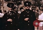 Immagine di Poliziotti tedeschi Berlino Germania, 1945, secondo 38 filmato di repertorio 65675048681