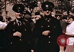 Immagine di Poliziotti tedeschi Berlino Germania, 1945, secondo 42 filmato di repertorio 65675048681