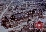 Image Vue aérienne de bombardement de Berlin d'endommager Berlin Allemagne, 1945, de la seconde 18 séquences d'archives historiques vidéo 65675048688