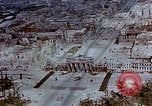 Image Vue aérienne de bombardement de Berlin d'endommager Berlin Allemagne, 1945, de la seconde 32 séquences d'archives historiques vidéo 65675048688