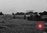 Immagine di Trattore Ford disegnati reaper United States USA, 1918, secondo 17 filmato di repertorio 65675048692