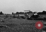 Immagine di Trattore Ford disegnati reaper United States USA, 1918, secondo 18 filmato di repertorio 65675048692