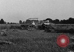 Immagine di Trattore Ford disegnati reaper United States USA, 1918, secondo 39 filmato di repertorio 65675048692