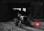 Standbild Ford Traktor United States USA, 1919, aus Sekunde 17 historischem Filmmaterial Videoclip 65675048696