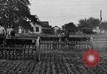Standbild Ford Traktor gezogener Pflug United States USA, 1919, aus Sekunde 42 historischem Filmmaterial Videoclip 65675048697