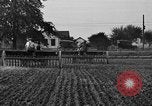 Standbild Ford Traktor gezogener Pflug United States USA, 1919, aus Sekunde 51 historischem Filmmaterial Videoclip 65675048697