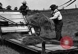 Immagine di Cavallo e legante United States USA, 1919, secondo 19 filmato di repertorio 65675048700