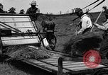 Immagine di Cavallo e legante United States USA, 1919, secondo 21 filmato di repertorio 65675048700