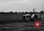 Immagine di Il trattore tracciata reaper United States USA, 1919, secondo 3 filmato di repertorio 65675048701