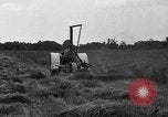 Immagine di Il trattore tracciata reaper United States USA, 1919, secondo 15 filmato di repertorio 65675048701