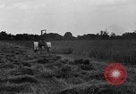Immagine di Il trattore tracciata reaper United States USA, 1919, secondo 20 filmato di repertorio 65675048701