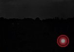 Immagine di Il trattore tracciata reaper United States USA, 1919, secondo 25 filmato di repertorio 65675048701