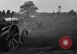 Immagine di Il trattore tracciata reaper United States USA, 1919, secondo 51 filmato di repertorio 65675048701