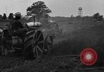 Immagine di Il trattore tracciata reaper United States USA, 1919, secondo 52 filmato di repertorio 65675048701