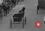 Immagine di Carrozze Mackinac Island Michigan USA, 1931, secondo 58 filmato di repertorio 65675048708