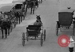 Immagine di Carrozze Mackinac Island Michigan USA, 1931, secondo 61 filmato di repertorio 65675048708