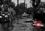Standbild dekoriert Kanus Xochimilco Mexiko, 1931, aus Sekunde 20 historischem Filmmaterial Videoclip 65675048709