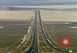 Immagine di Interstate Highway System United States USA, 1975, secondo 35 filmato di repertorio 65675048711