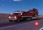 Immagine di Reaper in un campo United States USA, 1975, secondo 6 filmato di repertorio 65675048716