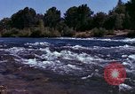 Immagine di Ricerca di pepite d'oro United States USA, 1975, secondo 7 filmato di repertorio 65675048721