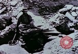 Immagine di Ricerca di pepite d'oro United States USA, 1975, secondo 12 filmato di repertorio 65675048721