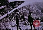 Immagine di Ricerca di pepite d'oro United States USA, 1975, secondo 21 filmato di repertorio 65675048721