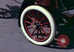 Immagine di Auto d'epoca United States USA, 1975, secondo 1 filmato di repertorio 65675048722