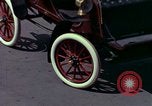 Immagine di Auto d'epoca United States USA, 1975, secondo 4 filmato di repertorio 65675048722