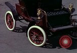 Immagine di Auto d'epoca United States USA, 1975, secondo 5 filmato di repertorio 65675048722