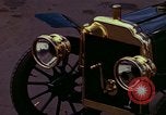 Immagine di Auto d'epoca United States USA, 1975, secondo 8 filmato di repertorio 65675048722