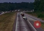 Standbild Holiday Inn Motel United States USA, 1975, aus Sekunde 8 historischem Filmmaterial Videoclip 65675048725