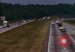 Standbild Holiday Inn Motel United States USA, 1975, aus Sekunde 9 historischem Filmmaterial Videoclip 65675048725