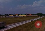 Standbild Holiday Inn Motel United States USA, 1975, aus Sekunde 19 historischem Filmmaterial Videoclip 65675048725
