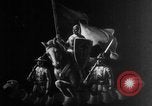 Image Les troupes allemandes rampent sur le sol Belgique, 1917, de la seconde 3 séquences d'archives historiques vidéo 65675048730