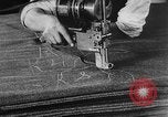 Standbild United States Army uniform factory United States USA, 1917, aus Sekunde 28 historischem Filmmaterial Videoclip 65675048738