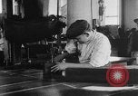 Standbild United States Army uniform factory United States USA, 1917, aus Sekunde 57 historischem Filmmaterial Videoclip 65675048738