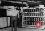 Standbild Bäckerei für die Armee United States USA, 1917, aus Sekunde 1 historischem Filmmaterial Videoclip 65675048742