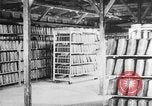 Standbild Bäckerei für die Armee United States USA, 1917, aus Sekunde 10 historischem Filmmaterial Videoclip 65675048742