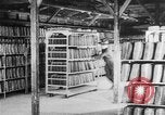 Standbild Bäckerei für die Armee United States USA, 1917, aus Sekunde 12 historischem Filmmaterial Videoclip 65675048742