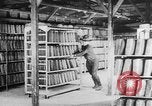 Standbild Bäckerei für die Armee United States USA, 1917, aus Sekunde 14 historischem Filmmaterial Videoclip 65675048742