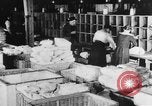 Standbild post Wäscheservice United States USA, 1917, aus Sekunde 14 historischem Filmmaterial Videoclip 65675048744