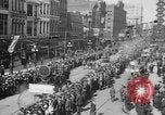 Standbild Liberty Darlehen Parade im Zentrum der Stadt Richmond Virginia USA, 1918, aus Sekunde 8 historischem Filmmaterial Videoclip 65675048759