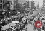 Standbild Liberty Darlehen Parade im Zentrum der Stadt Richmond Virginia USA, 1918, aus Sekunde 10 historischem Filmmaterial Videoclip 65675048759