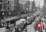 Standbild Liberty Darlehen Parade im Zentrum der Stadt Richmond Virginia USA, 1918, aus Sekunde 15 historischem Filmmaterial Videoclip 65675048759