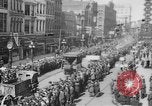 Standbild Liberty Darlehen Parade im Zentrum der Stadt Richmond Virginia USA, 1918, aus Sekunde 21 historischem Filmmaterial Videoclip 65675048759
