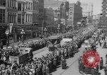 Standbild Liberty Darlehen Parade im Zentrum der Stadt Richmond Virginia USA, 1918, aus Sekunde 22 historischem Filmmaterial Videoclip 65675048759