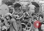 Standbild USA Soldaten europäische Theater, 1918, aus Sekunde 17 historischem Filmmaterial Videoclip 65675048776
