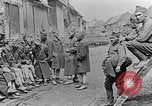 Standbild USA Soldaten europäische Theater, 1918, aus Sekunde 38 historischem Filmmaterial Videoclip 65675048776