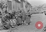 Standbild USA Soldaten europäische Theater, 1918, aus Sekunde 48 historischem Filmmaterial Videoclip 65675048776