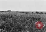 Standbild Uns 1 Soldaten in der Schlacht von Cantigny Cantigny Frankreich, 1918, aus Sekunde 8 historischem Filmmaterial Videoclip 65675048778